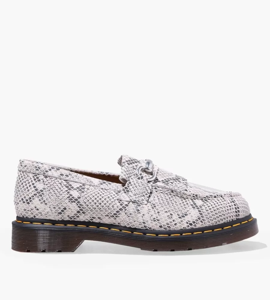 Schoenen & Boots^DR. MARTENS Adrian Snaffle Sand Black Python Print Suede